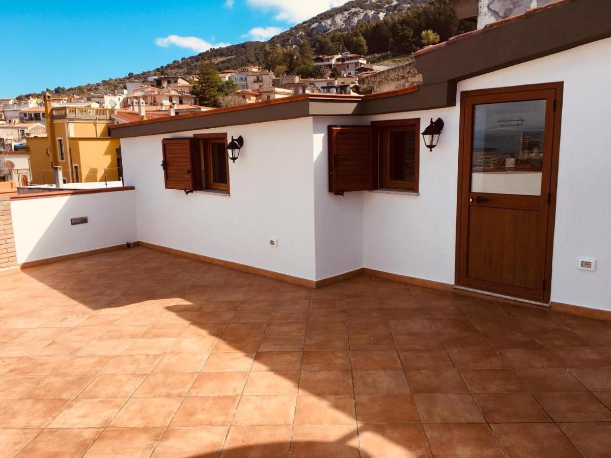 Cav Mameli Aparthotel Dorgali Luaran gambar